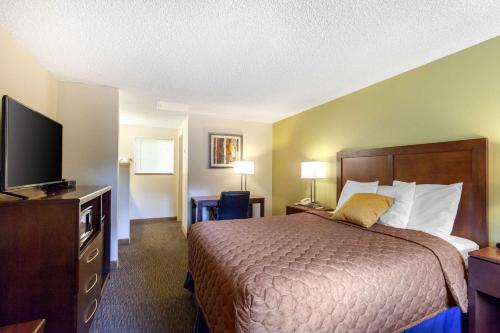 Rodeway Inn Glenwood Springs - image 8