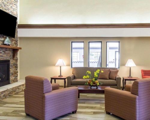 Quality Inn & Suites Vail Valley