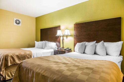 Clarion Hotel & Suites Hamden-New Haven