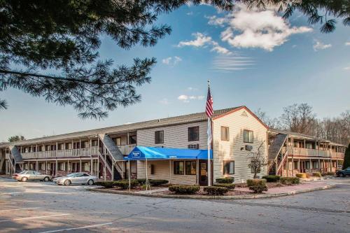 Rodeway Inn Groton - image 5