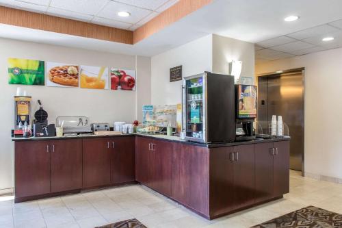 Quality Inn & Suites Danbury near University