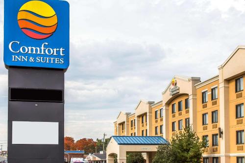 Comfort Inn & Suites in Meriden, USA