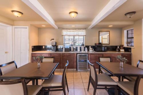 1st Interstate Inn Montrose - 레스토랑