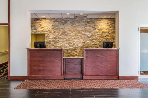 Clarion Hotel & Suites Hamden-New Haven in Hamden, USA
