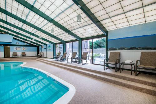 บริการและสิ่งอำนวยความสะดวก, ควอลิตี้ อินน์ โอลด์ เซย์บรูค - เวสต์บรูค (Quality Inn Old Saybrook - Westbrook) in โอลด์ เซย์บรูค (CT)