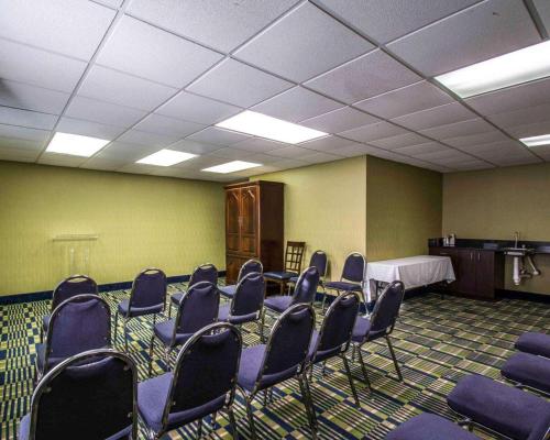 Comfort Inn & Suites - Lantana - West Palm Beach South