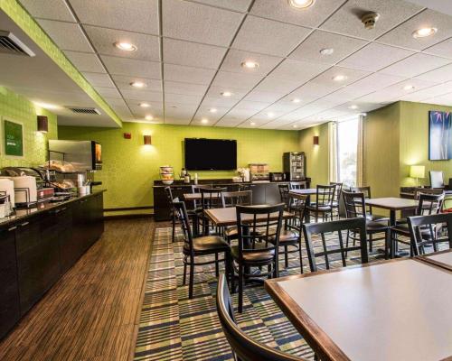 Comfort Inn & Suites Lantana - West Palm Beach South