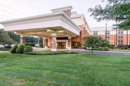 Comfort Inn and Suites Newark