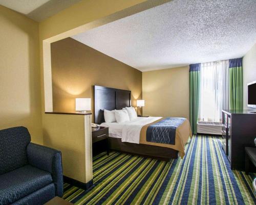 Comfort Inn & Suites Lantana - West Palm Beach South