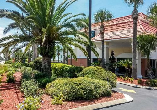 Quality Inn & Suites St Augustine Beach Area