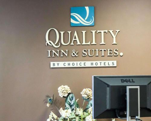 Quality Inn & Suites St Augustine Beach Area