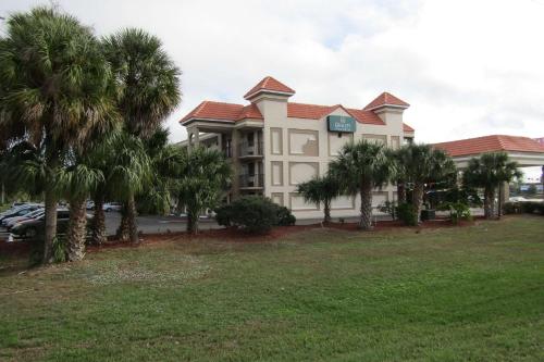 Quality Inn & Suites Kissimmee by The Lake