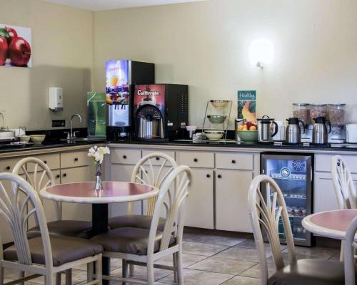 Quality Inn & Suites St Augustine Beach Area