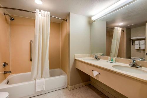 Quality Inn & Suites Tarpon Springs South