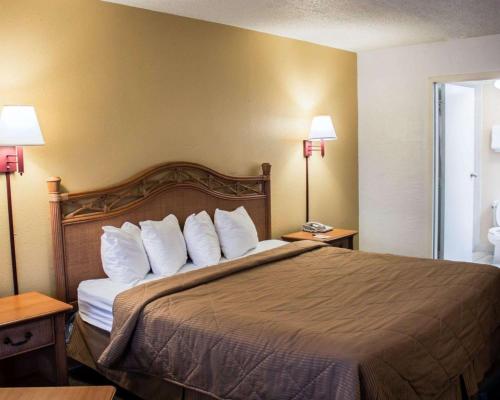 Quality Inn & Suites St Augustine Beach Area