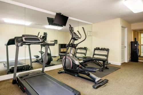 Quality Inn & Suites Tarpon Springs South