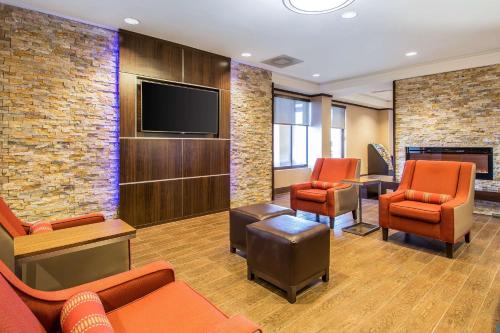 Comfort Inn & Suites Kissimmee by the Parks in Orlando, USA