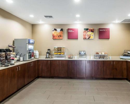 컴포트 스위트 레인보우 스프링스 근처 - 레스토랑