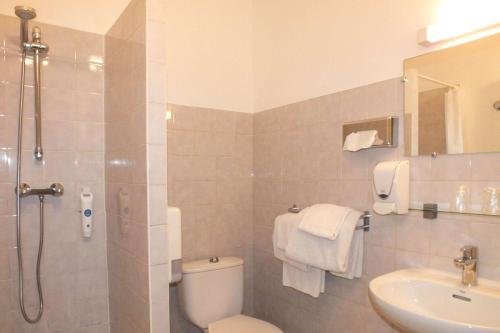 ห้องน้ำ, Hotel Cecil Metz Gare in นูแวล วีล