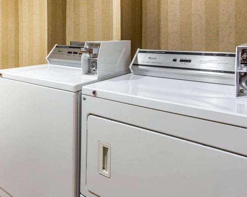 Comfort Inn Conyers - image 2
