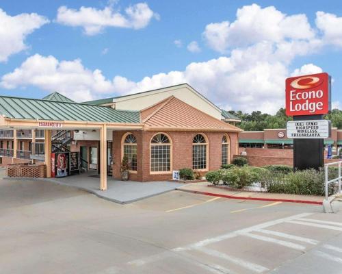 Econo Lodge in Acworth, USA