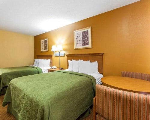 Quality Inn & Suites - image 10