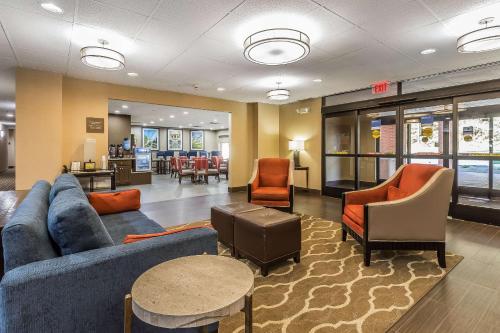 Comfort Inn & Suites in Dalton, USA