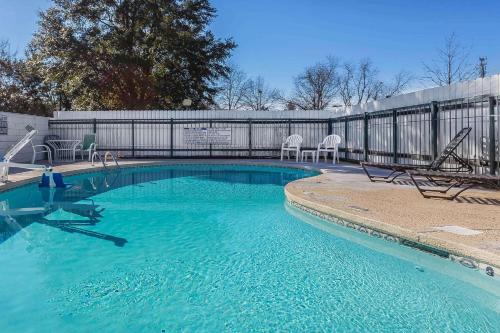 บริการและสิ่งอำนวยความสะดวก, Rodeway Inn Augusta South in โอลด์ ซาแวนนาห์