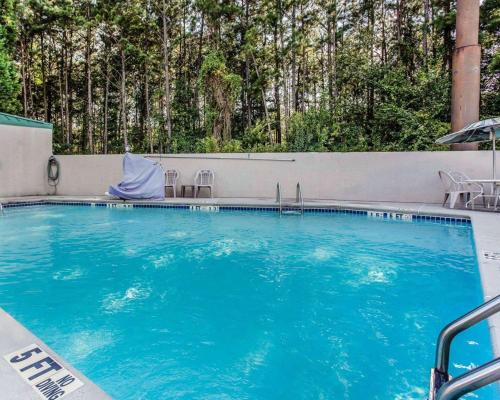 Quality Inn & Suites Stockbridge Atlanta South I-75 - image 11