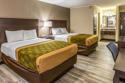 Double Room with Two Double Beds - Smoking