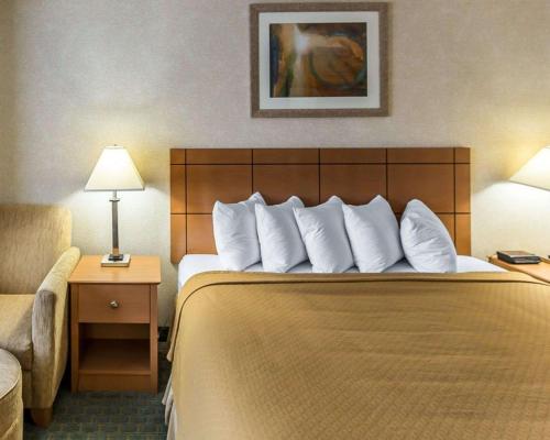 Quality Inn at Collins Road - Cedar Rapids