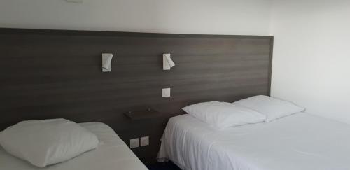 Hôtel Althea - Piscine et Sauna - image 4