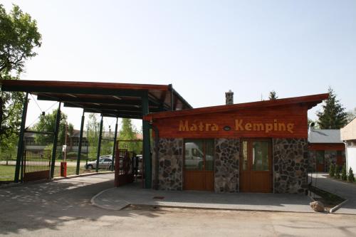 ทางเข้า, Matra Kemping Apartmanok in ยอนยอส