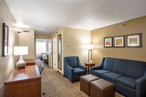 Comfort Inn And Suites