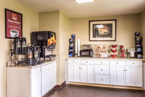 Econo Lodge Idaho Falls Photo 13