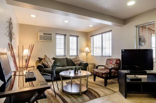 奥西奥拉品质酒店