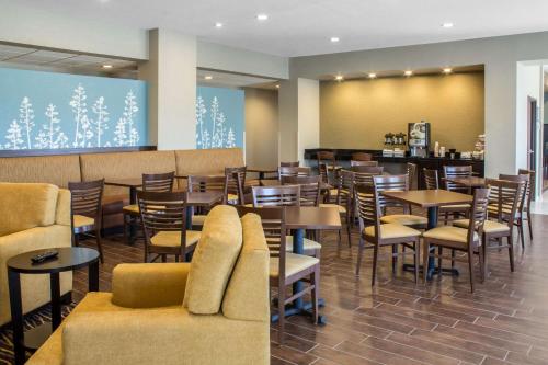 Sleep Inn & Suites Fort Dodge - 레스토랑