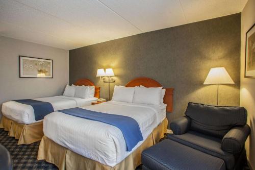 Quality Inn and Suites St Charles -West Chicago