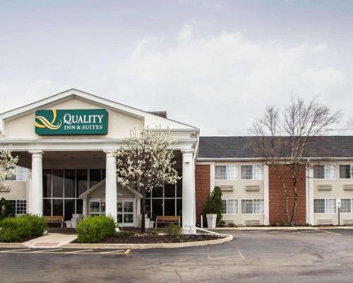. Quality Inn & Suites St Charles -West Chicago