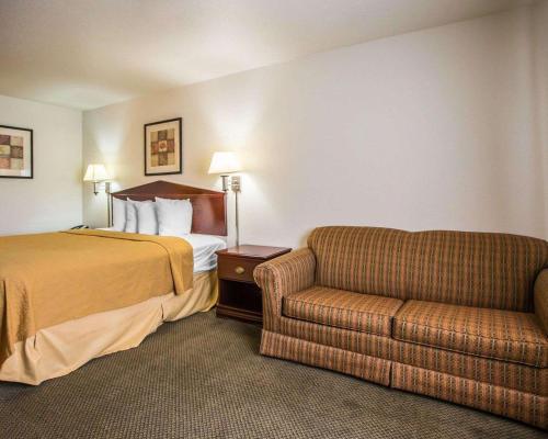 Quality Inn Peru near Starved Rock State Park