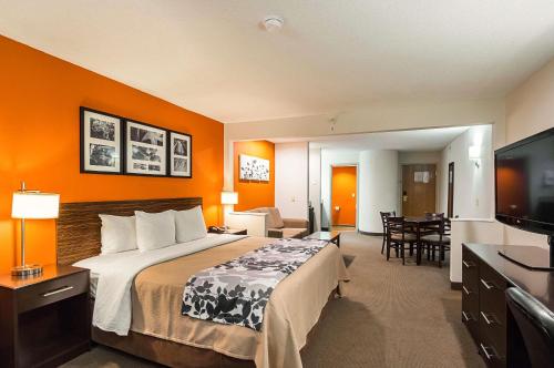 Sleep Inn & Suites