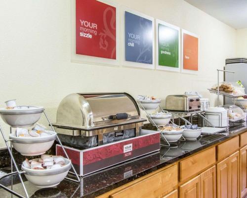 Restaurant, Quality Inn Macomb near University Area in Macomb (IL)