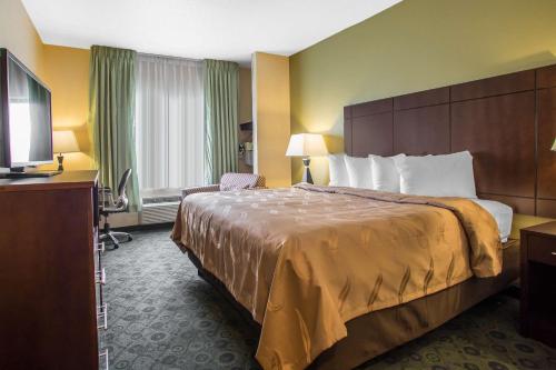 Quality Inn & Suites Bloomington I-55 and I-74 in Bloomington, USA