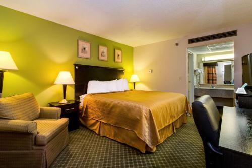 Quality Inn & Suites Moline