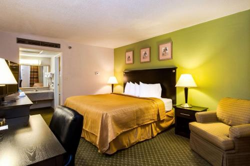 Quality Inn & Suites Moline