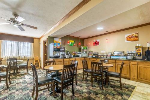 Quality Inn I-74 Batesville