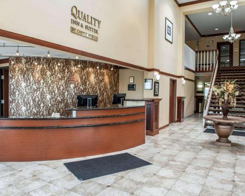 Quality Inn & Suites Greenfield I-70