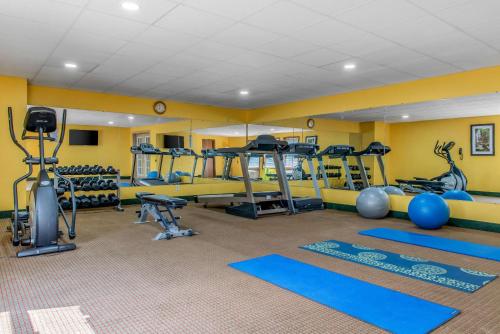 Quality Inn & Suites Bedford West in Bedford, USA