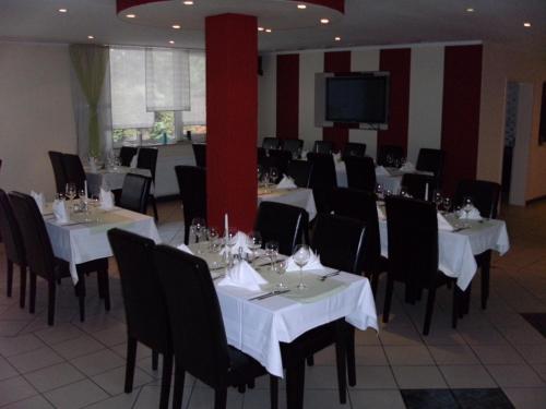 Hotel Adler - main image