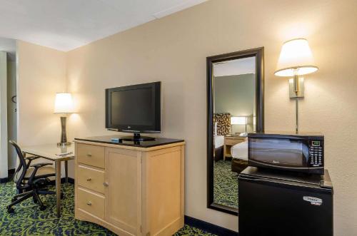 Quality Inn & Suites Lexington - image 9
